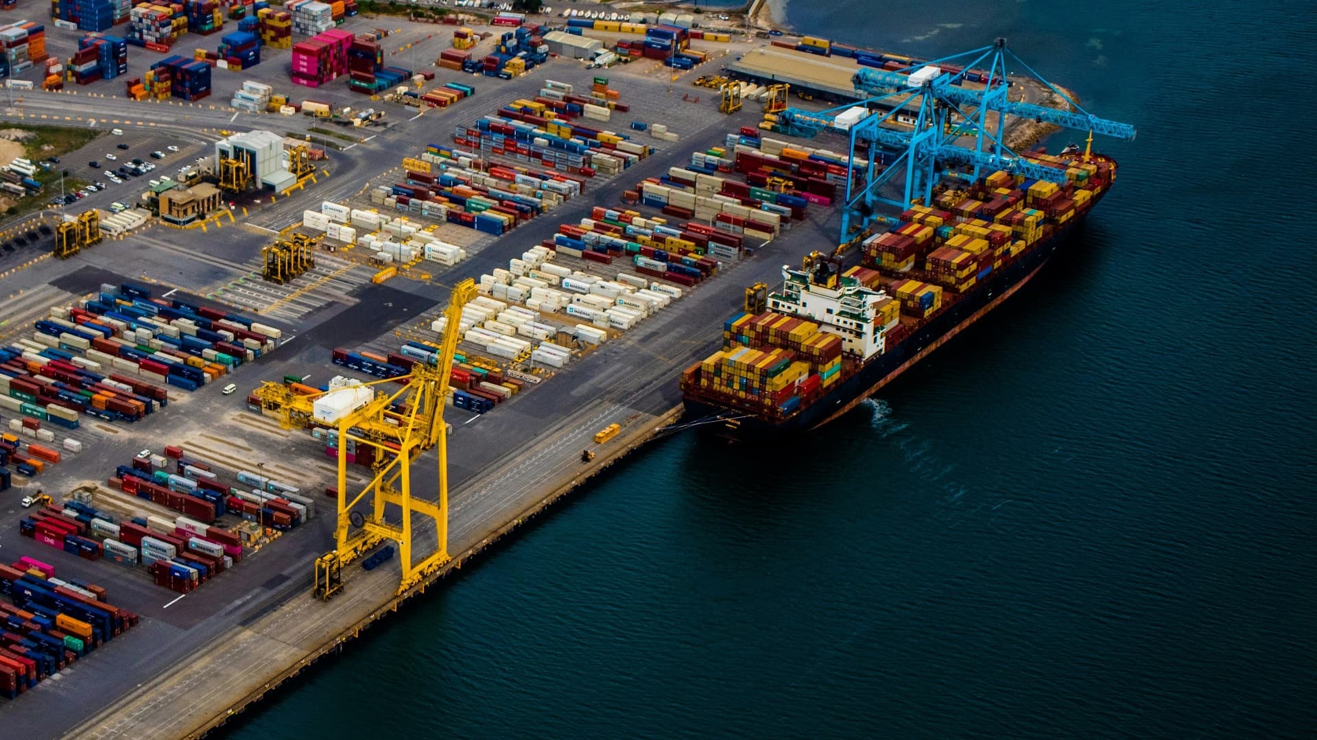 گیت وی اینترنت اشیا در اداره بنادر و دریانوردی